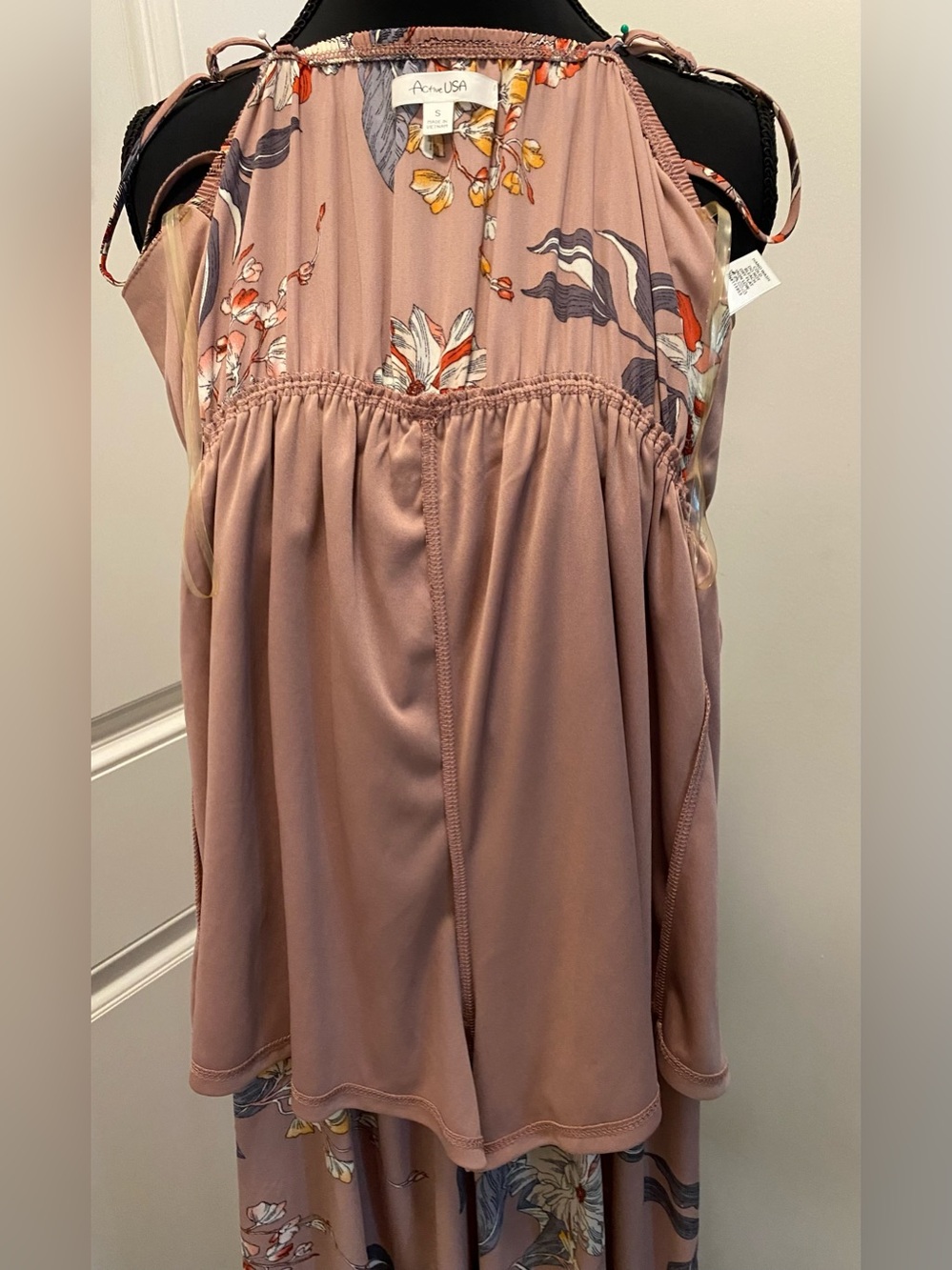 Active USA Mauve Floral Wrap-Front Wide-Leg Jumpsuit Size Small New - Picture 6 of 8
